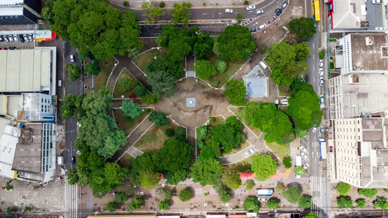 Concrete to Canvas: How Mid-Sized American Cities Are Reinventing Neglected Plazas Through Global Creative Alliances